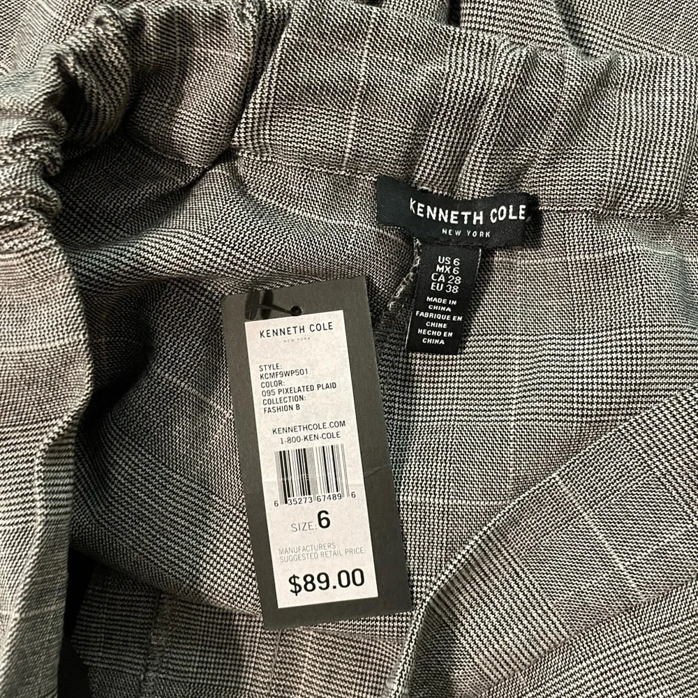Kenneth Cole - Picture 2 of 2